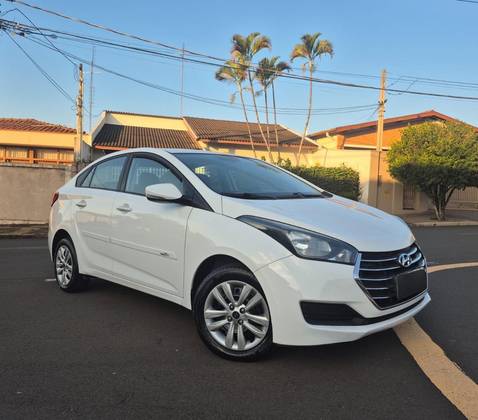 HYUNDAI HB20S 1.0 COMFORT PLUS 12V TURBO FLEX 4P MANUAL